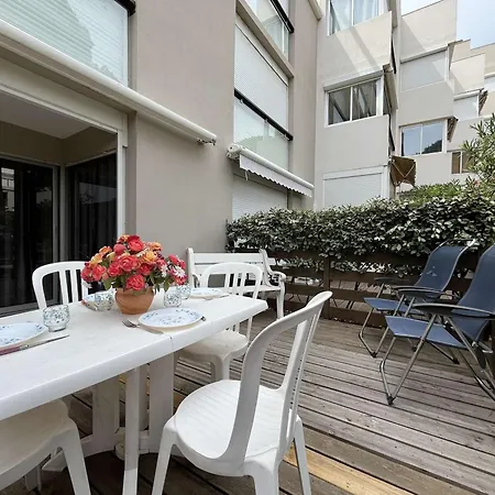 Climatise Avec Terrasse Et Piscine Sur Le Port De Gruissan, Proche - 4 Couchages - Fr-1-229-104 *