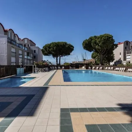 Climatise Avec Terrasse Et Piscine Sur Le Port De Gruissan, Proche - 4 Couchages - Fr-1-229-104 * Gruissan